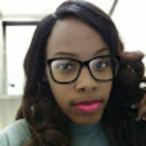 Meet your Posher, Devona